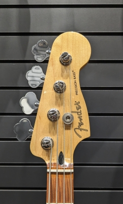 Fender Player P-Bass Pau Ferro - Silver 3